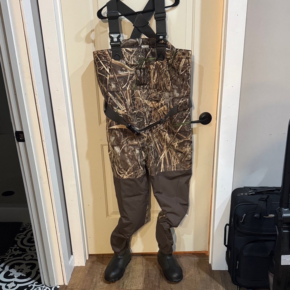 Women's Camouflage Waders Drake Waterfowl NWOT never worn (discontinued item)